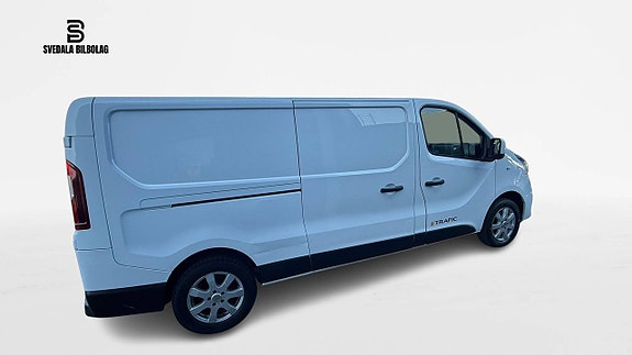 Renault Trafic 8 of 11