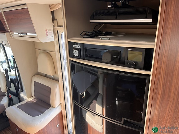 Adria MATRIX M 670SL / Långbädd / Taksäng 8 of 14