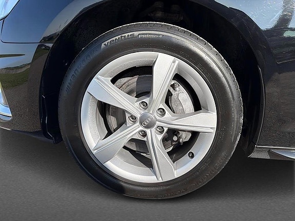 Audi A4 8 of 14