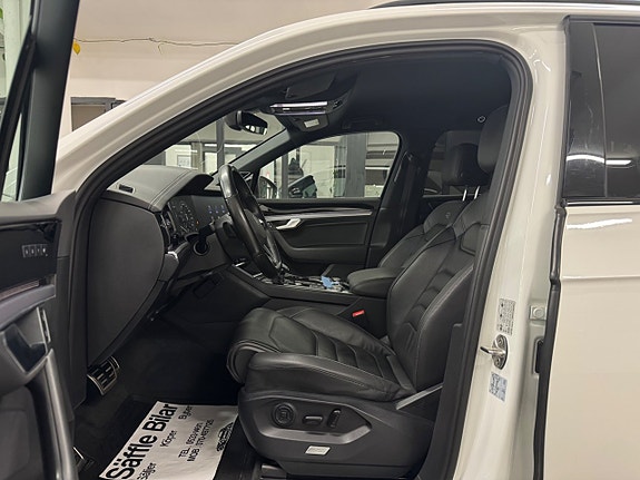 Volkswagen Touareg 22 of 30