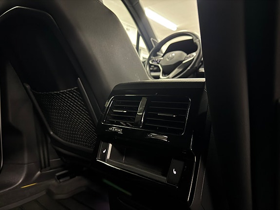 Volkswagen Touareg 16 of 30