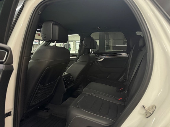 Volkswagen Touareg 19 of 30