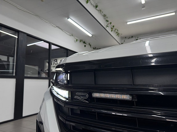 Volkswagen Touareg 6 of 30