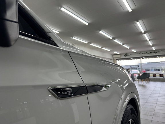 Volkswagen Touareg 9 of 30