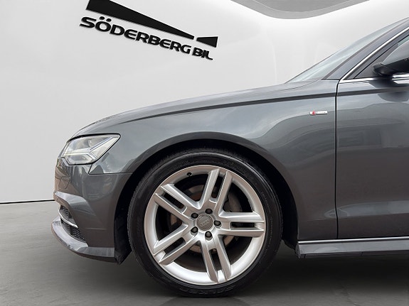 Audi A6 5 of 30