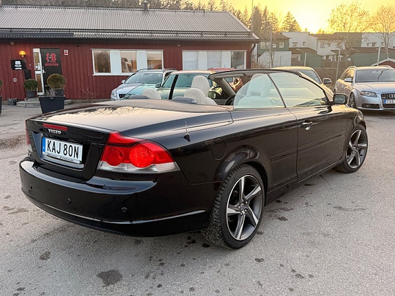 Volvo C70 4 of 5