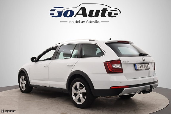 Skoda Octavia Scout 4 of 5