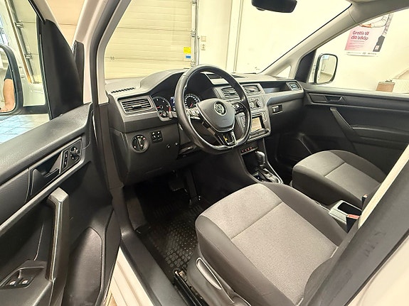 Volkswagen Caddy 10 of 19