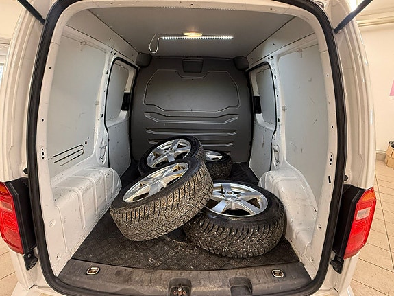 Volkswagen Caddy 19 of 19