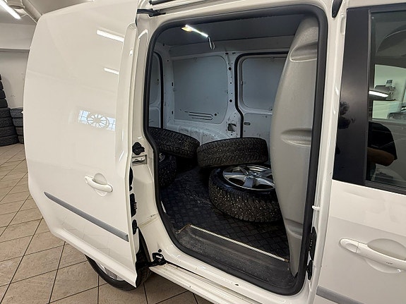 Volkswagen Caddy 17 of 19