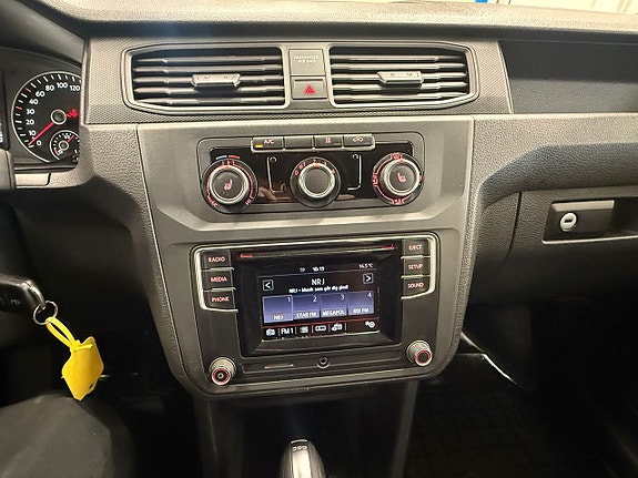 Volkswagen Caddy 12 of 19