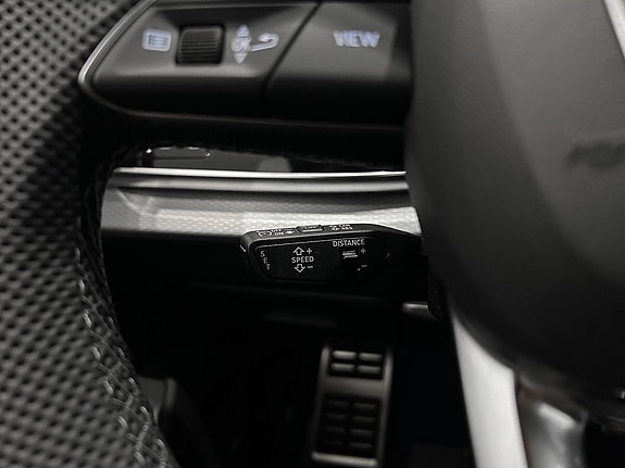 Audi Q8 14 of 19
