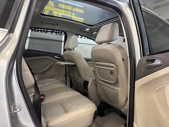 Ford C-Max 12 of 26