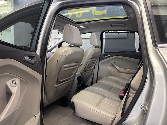 Ford C-Max 13 of 26