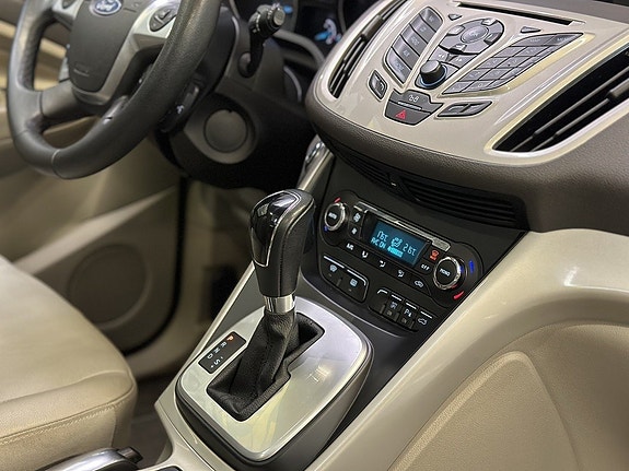 Ford C-Max 18 of 26