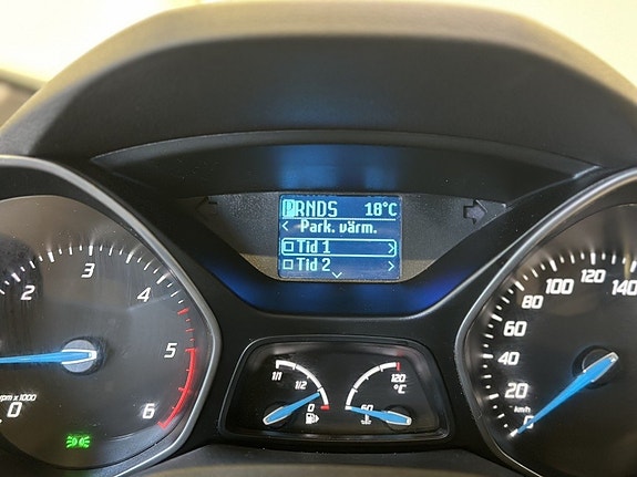 Ford C-Max 26 of 26
