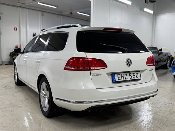 Volkswagen Passat 3 of 5