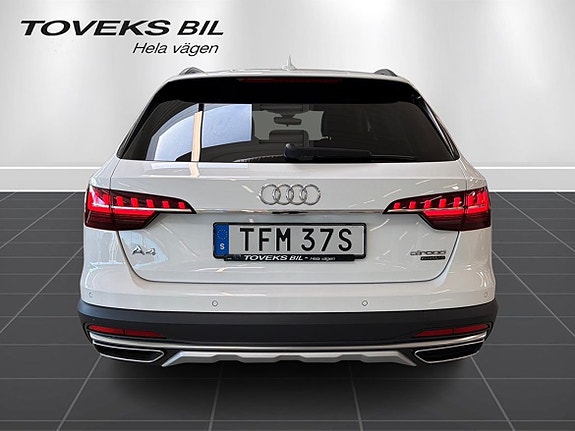 Audi A4 allroad 4 of 5