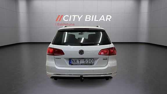 Volkswagen Passat 6 of 19