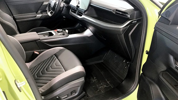 Jeep Compass 3 of 13