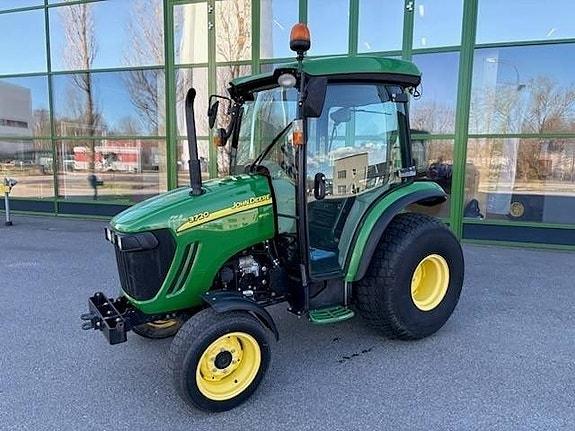 John Deere 3720