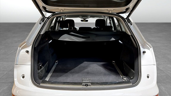 Audi Q5 12 of 24