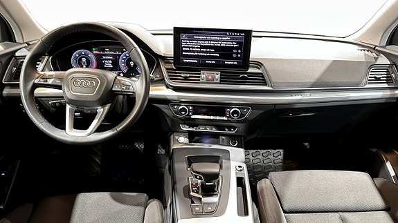 Audi Q5 10 of 24