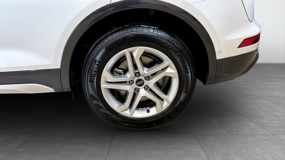 Audi Q5 6 of 24