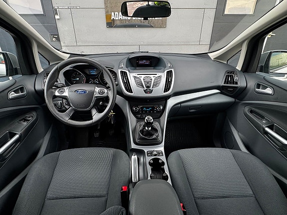 Ford C-Max 14 of 21