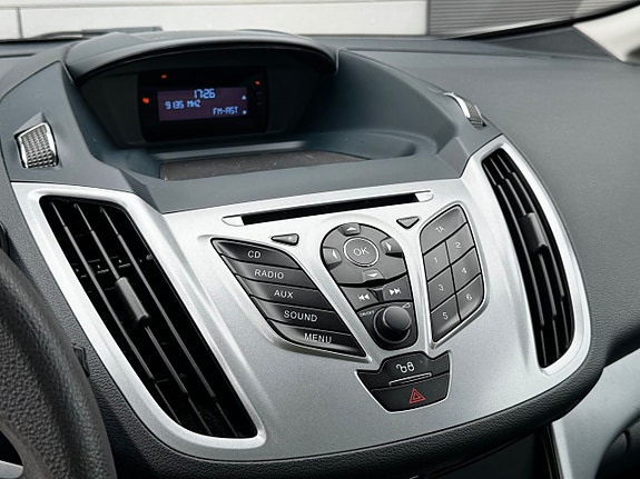 Ford C-Max 17 of 21