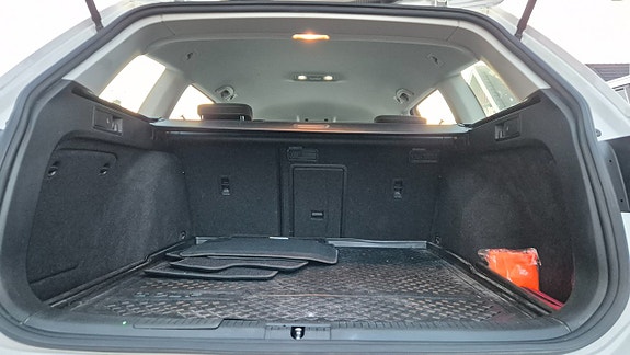 Volkswagen Golf Alltrack 10 of 24