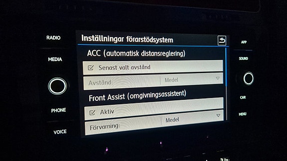 Volkswagen Golf Alltrack 23 of 24