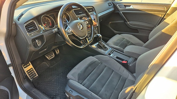 Volkswagen Golf Alltrack 7 of 24
