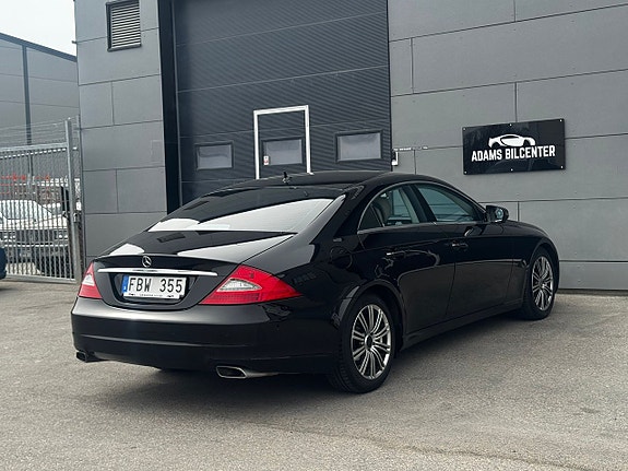 Mercedes-Benz CLS300 8 of 28