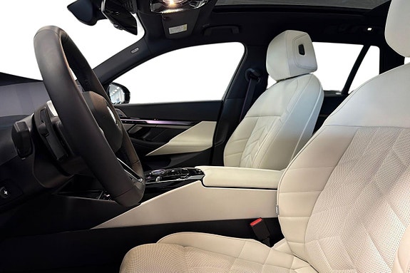 BMW 550e 12 of 18