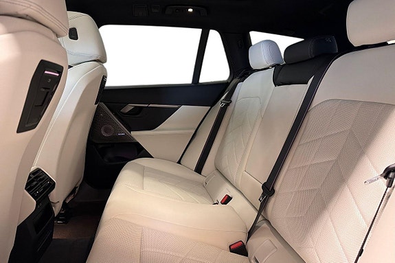 BMW 550e 11 of 18