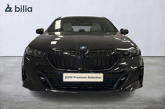 BMW 550e 5 of 18