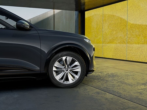 Audi Q6 e-tron 7 of 10