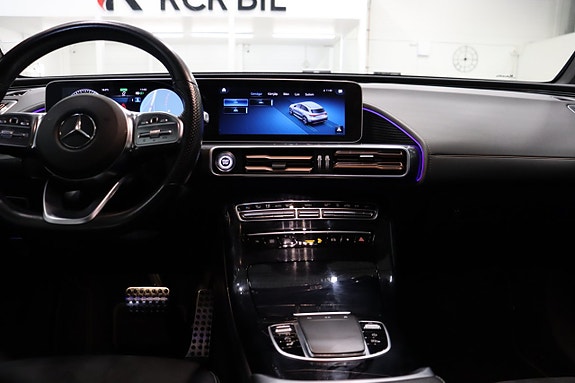 Mercedes-Benz EQC400 17 of 29
