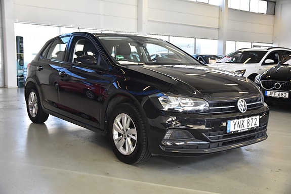 Volkswagen Polo 2 of 5