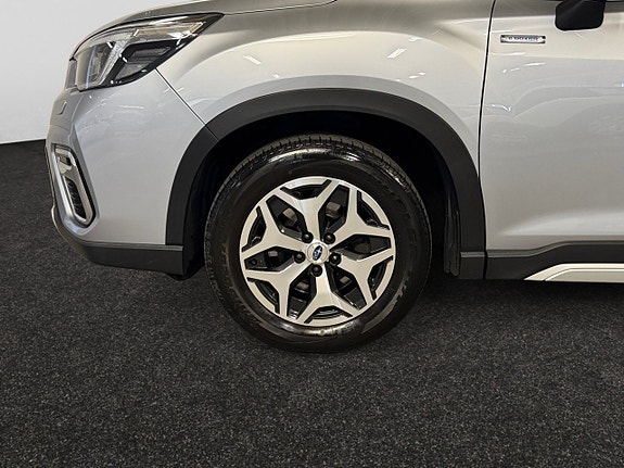 Subaru Forester 4 of 5