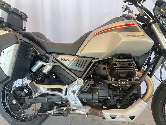 Moto Guzzi V85 TT Travel #Räntekampanj# 4 of 5