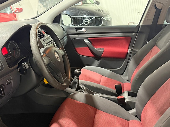 Volkswagen Golf V 13 of 14