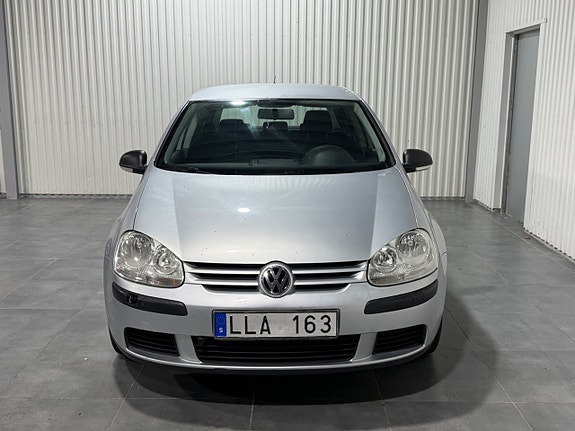 Volkswagen Golf V 8 of 14