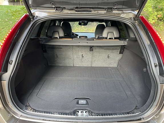 Volvo XC60 11 of 12