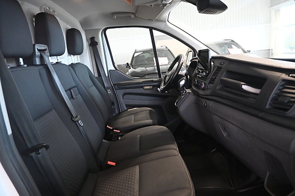 Ford Transit Custom 9 of 19