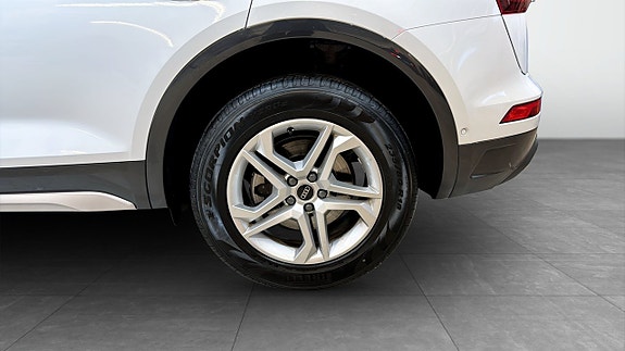 Audi Q5 6 of 22