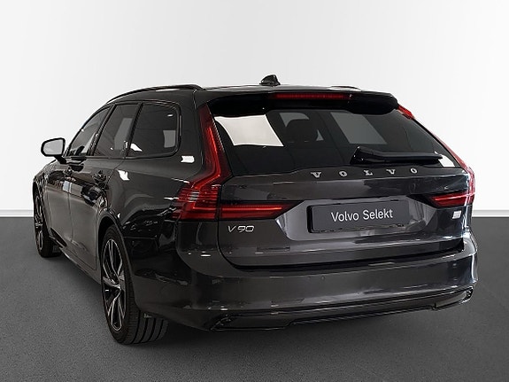 Volvo V90 2 of 5