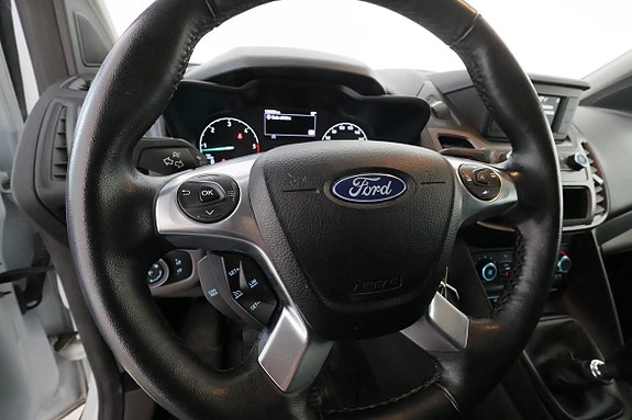 Ford Transit Connect 12 of 23