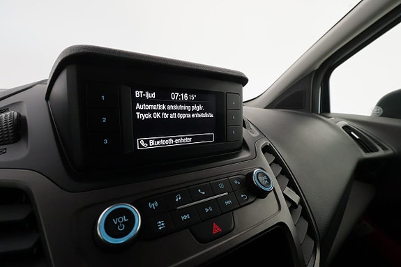 Ford Transit Connect 18 of 23